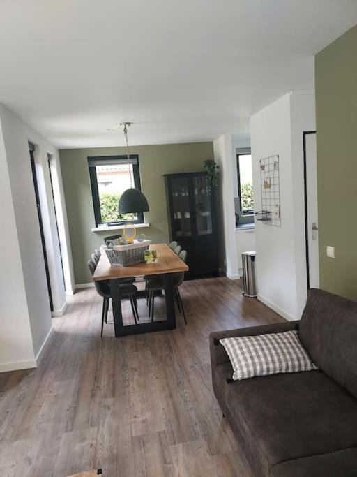 Heerlijk Huys, Vakantievilla Met Prive Tuin Ewijk المظهر الخارجي الصورة